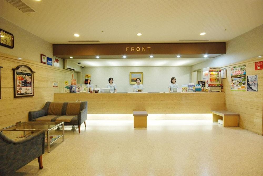 Airline Hotel Миядзаки Екстериор снимка